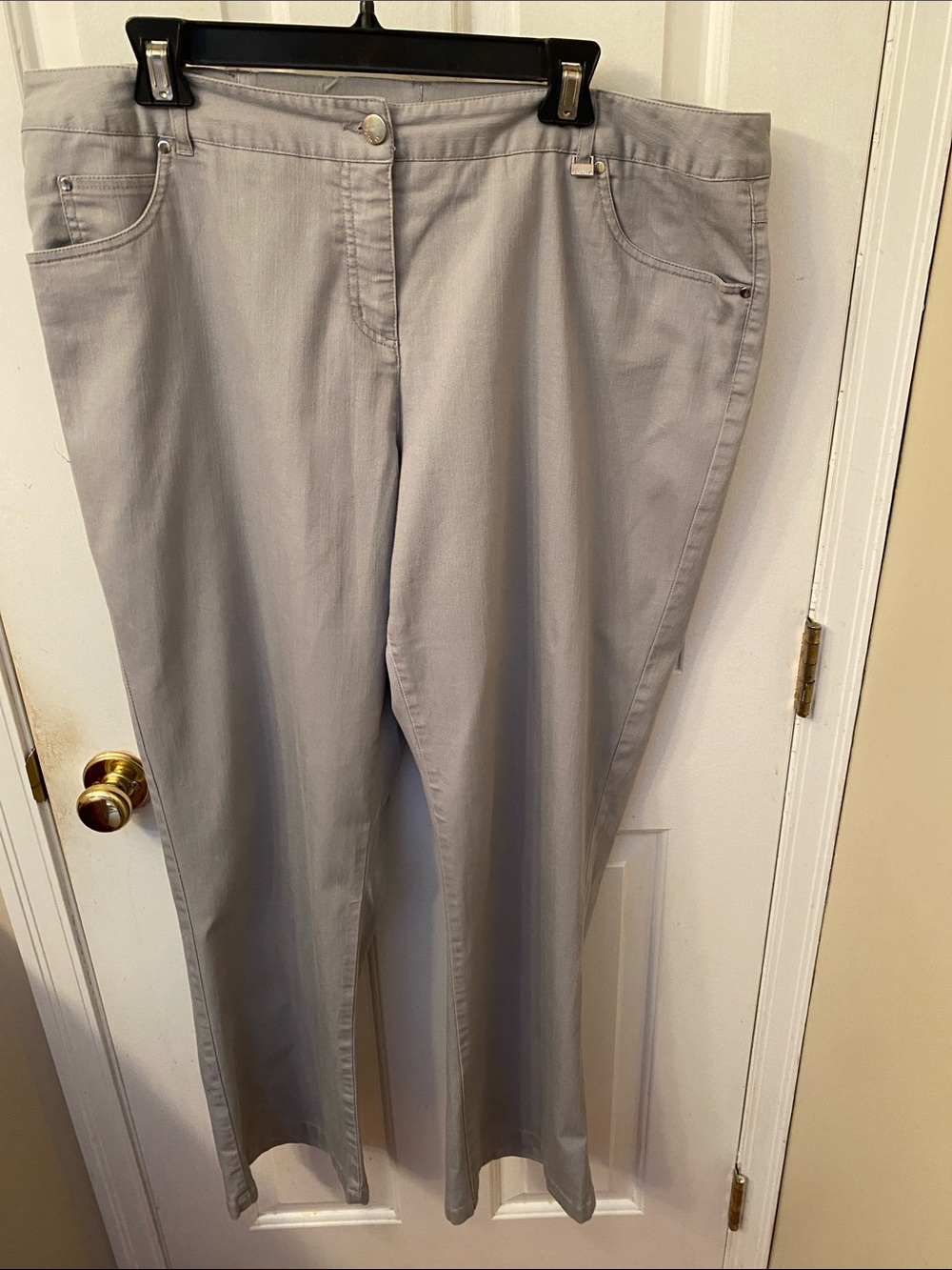 TanJay Straight-Leg Women’s Pants in Light Gray